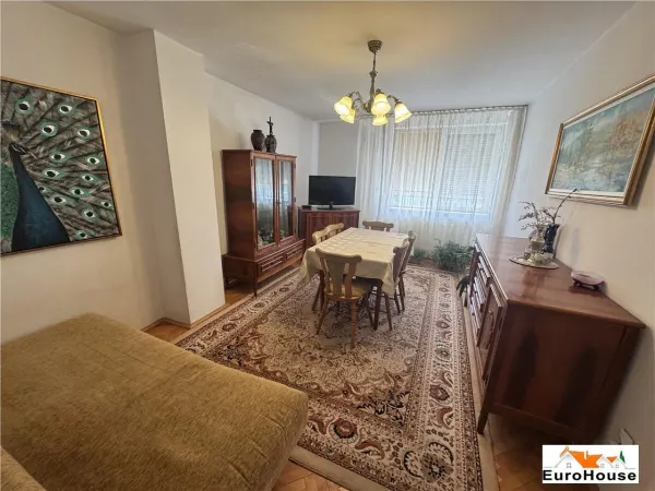 Apartament 4 camere Alba Iulia - poza 2