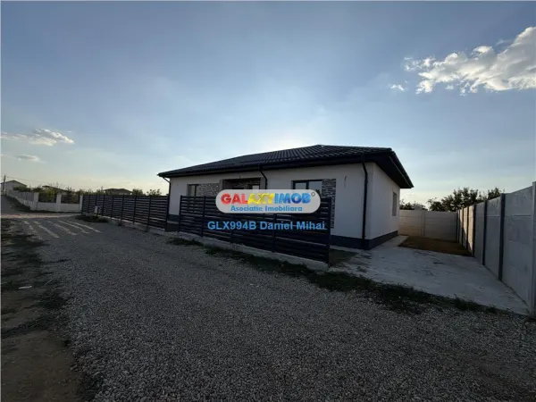 Casă 4 camere Domnești - poza 2