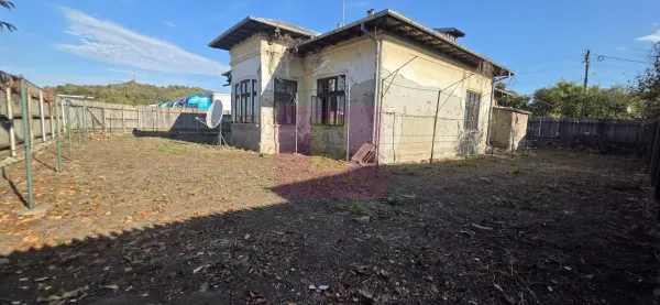 Casă 4 camere Câmpina - poza 1