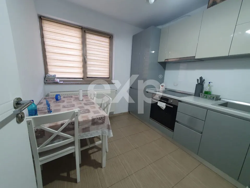 Casă 4 camere Pitești - poza 1