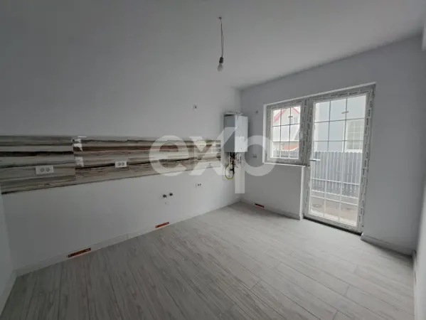 Casă 4 camere Pitești - poza 1