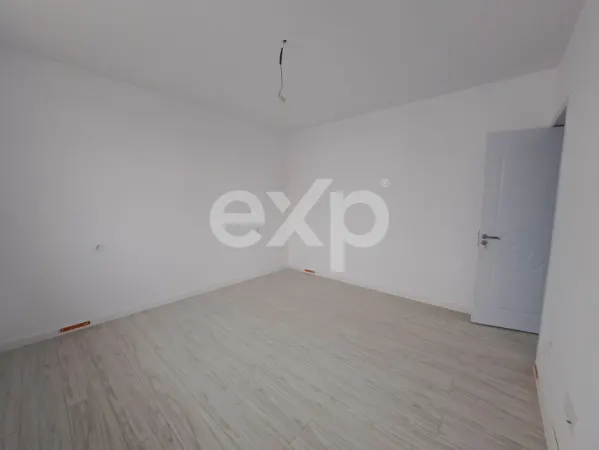 Casă 4 camere Pitești - poza 13