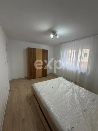 Casă 3 camere Pitești - poza 9