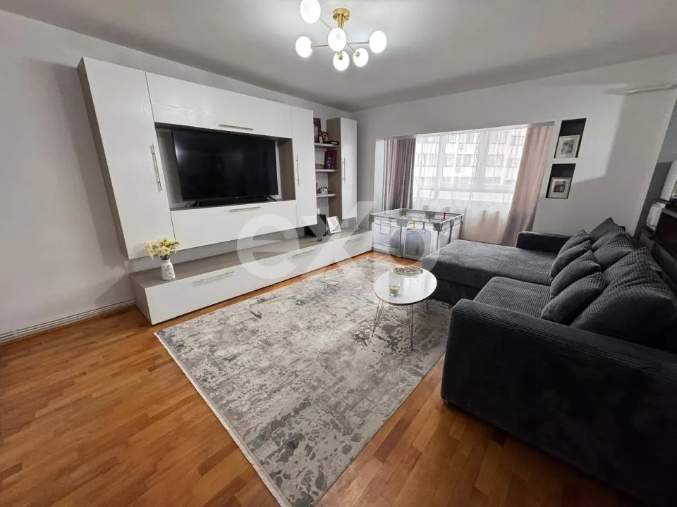 Apartament 3 camere Pitești - poza 1