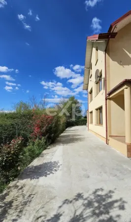 Casă 4 camere Budeasa - poza 1