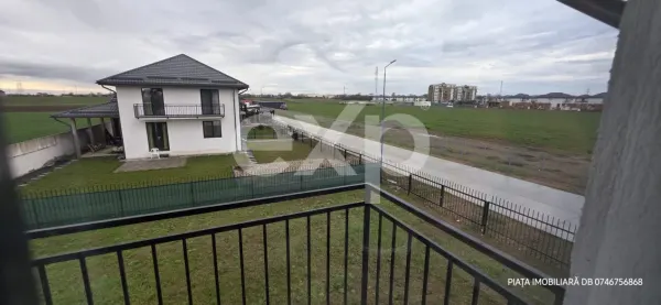 Casă 3 camere Ulmi - poza 1
