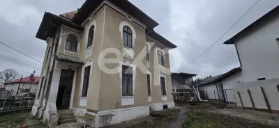 Casă 6 camere Târgoviște - poza 2