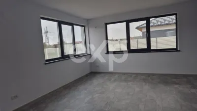 Casă 4 camere Pitești - poza 3