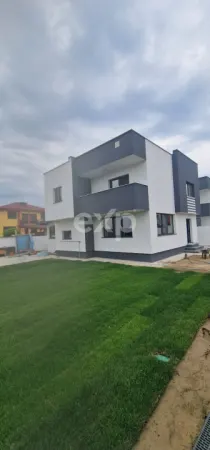Casă 4 camere Pitești - poza 1