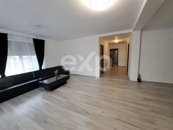 Casă 5 camere Pitești - poza 1