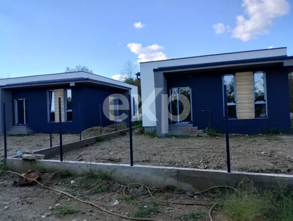 Casă 3 camere Pitești - poza 1