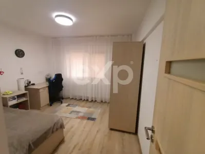 Apartament 3 camere Pitești - poza 2