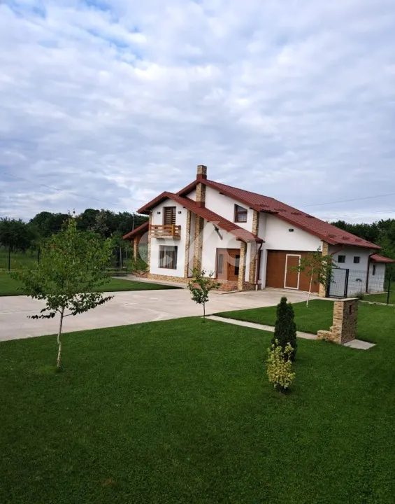 Casă 4 camere Cuca - poza 1