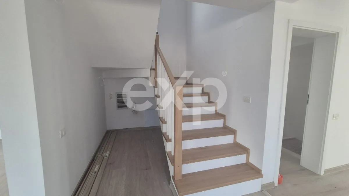 Casă 5 camere Albota - poza 1