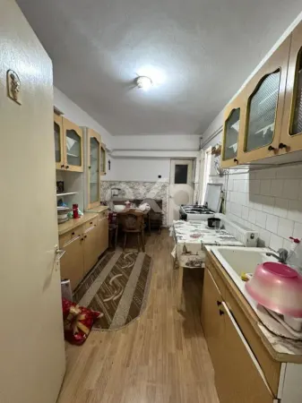 Apartament 4 camere Târgoviște - poza 3