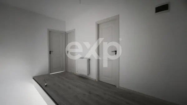 Casă 4 camere Pitești - poza 11
