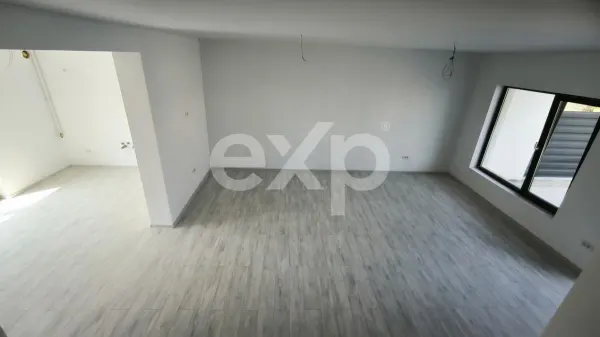 Casă 4 camere Pitești - poza 12