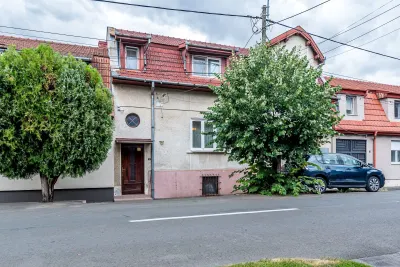 Casa Solida cu Mansarda in Zona Excelenta Parneava - Arad