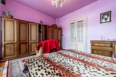 Apartament cu 3 Camere la Casă pe Strada I.L. Caragiale, Arad - Arad