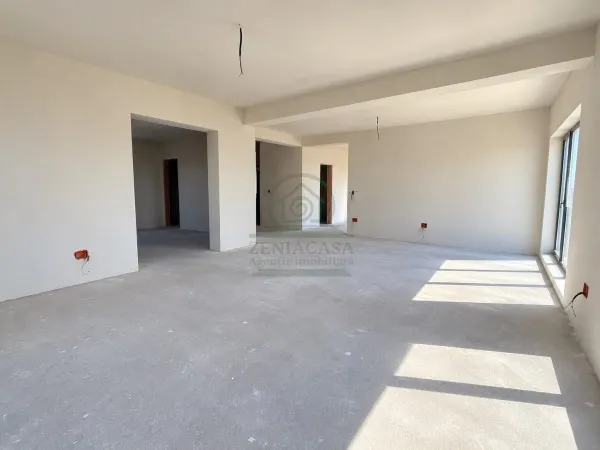 Casă 5 camere Miroslava - poza 15