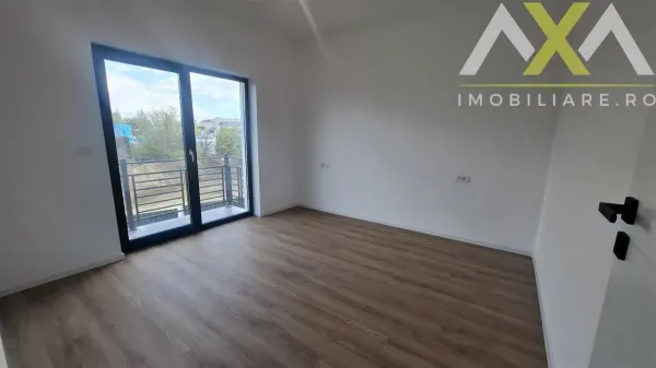 Casă 4 camere Miroslava - poza 19