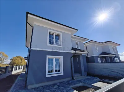 DUPLEX PREMIUM - SEPARAT PRIN C.T - CURTE AMENAJATA - Mosnita Noua