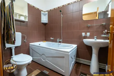 Casă 5 camere Lutoasa - poza 12