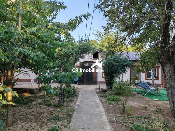 Casă 4 camere București - poza 1