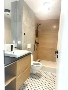Inchiriez 2 camere decomandat, 60 mp, renovat 2024, parcare - Parc Sebatian - Bucuresti