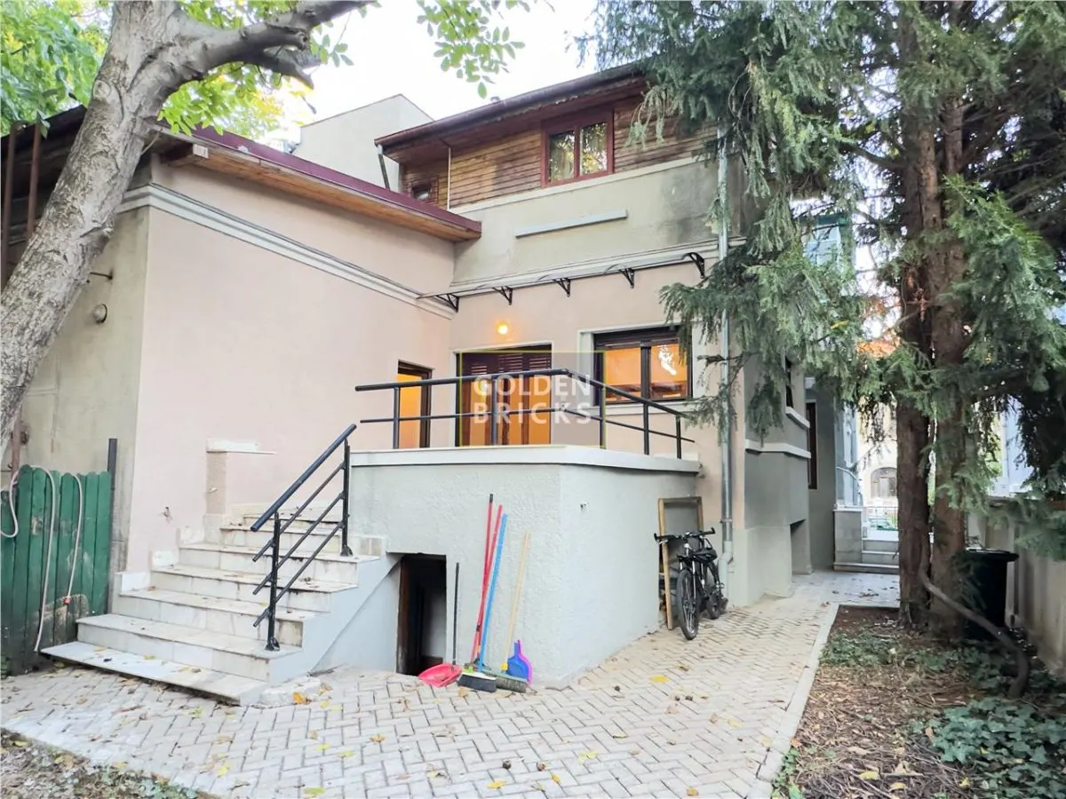 Casă 4 camere București - poza 1