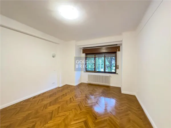 Casă 4 camere București - poza 2