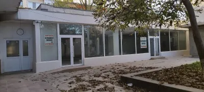 Inchiriem spatiu comercial zona Parfumul Teilor. Comision Zero!! - Galati