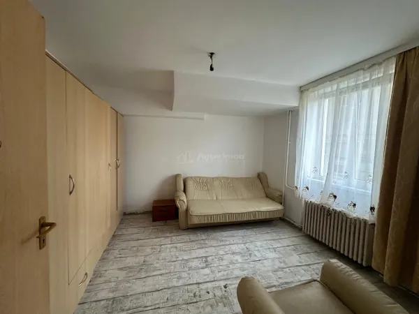 Apartament 2 camere Reșița - poza 4