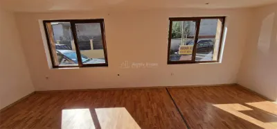 Casă 4 camere Reșița - poza 2