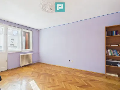 Apartament 3 camere ,63mp, B-dul Dacia-Rogerius - Oradea