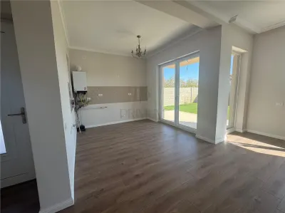 Casă 3 camere Moșnița Nouă - poza 11