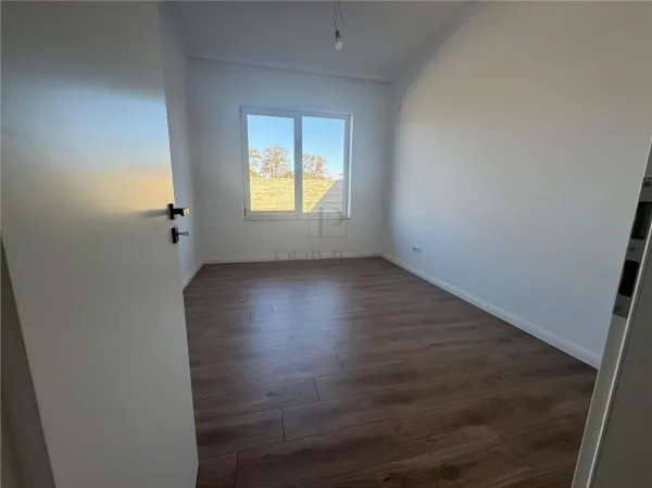 Casă 3 camere Moșnița Nouă - poza 12