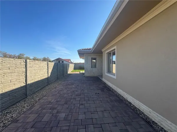 Casă 3 camere Moșnița Nouă - poza 4