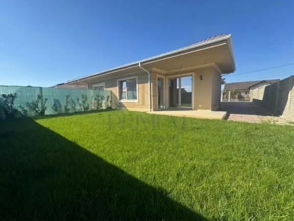 Casă 3 camere Moșnița Nouă - poza 5
