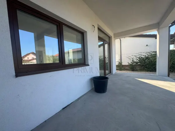 Casă 5 camere Moșnița Nouă - poza 8