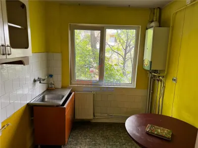 Apartament 3 camere zona Podu Ros - Racovita - Iasi