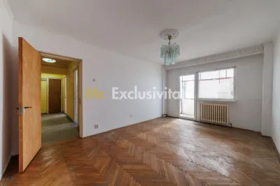 2 camere decomandate, Banat – etaj 2, centrală proprie, zonă excelentă - Pitesti