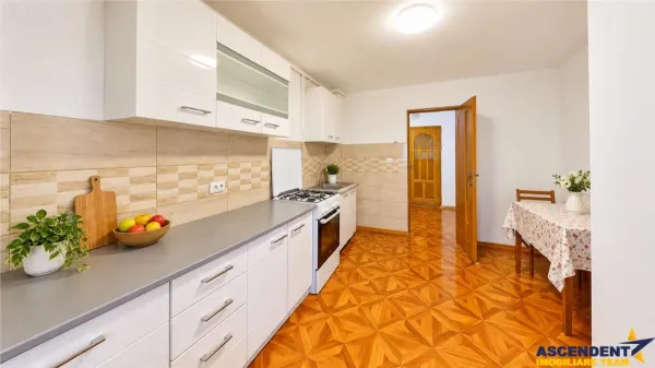 Apartament 3 camere Brașov - poza 2