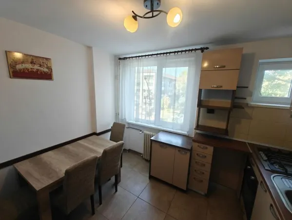 Apartament 4 camere Oradea - poza 2