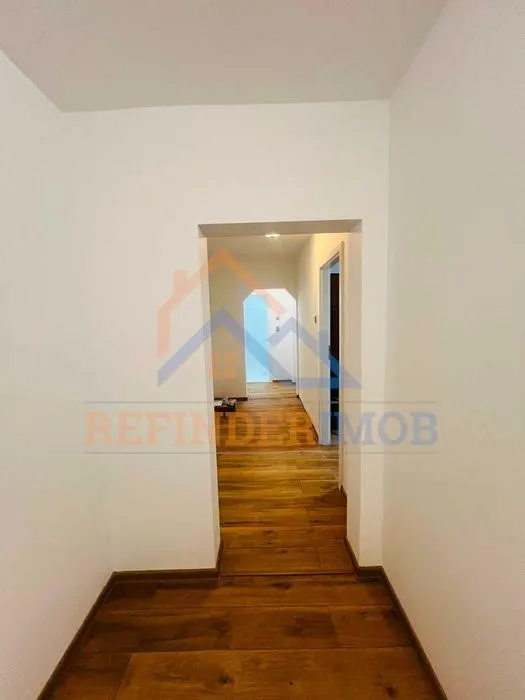 Apartament 4 camere București - poza 1