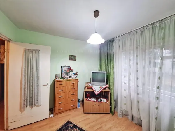 Apartament 3 camere Bacău - poza 4