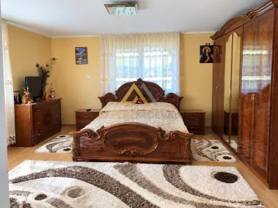 Casă 3 camere Odesti - poza 3