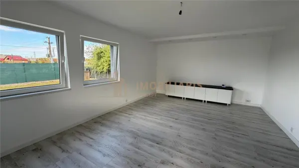 Casă 4 camere Satu Nou de Jos - poza 8