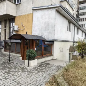 Spatiu comercial,de birouri,central,zona Universitate-KFC. - Craiova