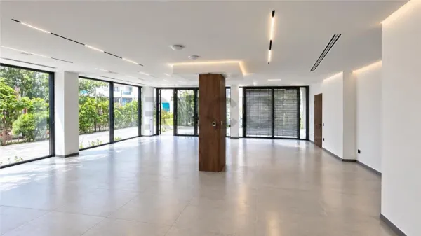 Spațiu comercial Oradea - poza 1
